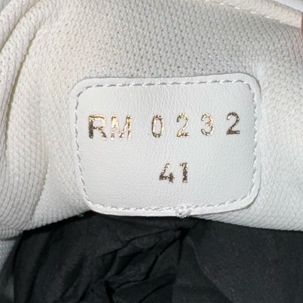 Celine Lo Top Trainers - Picture 4 of 7